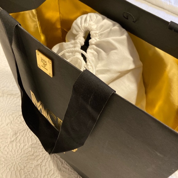 Mcm small/medium backpack - Picture 9 of 9